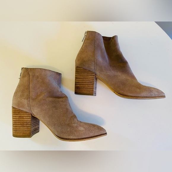 Steve Madden Jillian Ankle Boots Womens Size 6M Taupe Suede Leather Back Zip - Picture 8 of 12